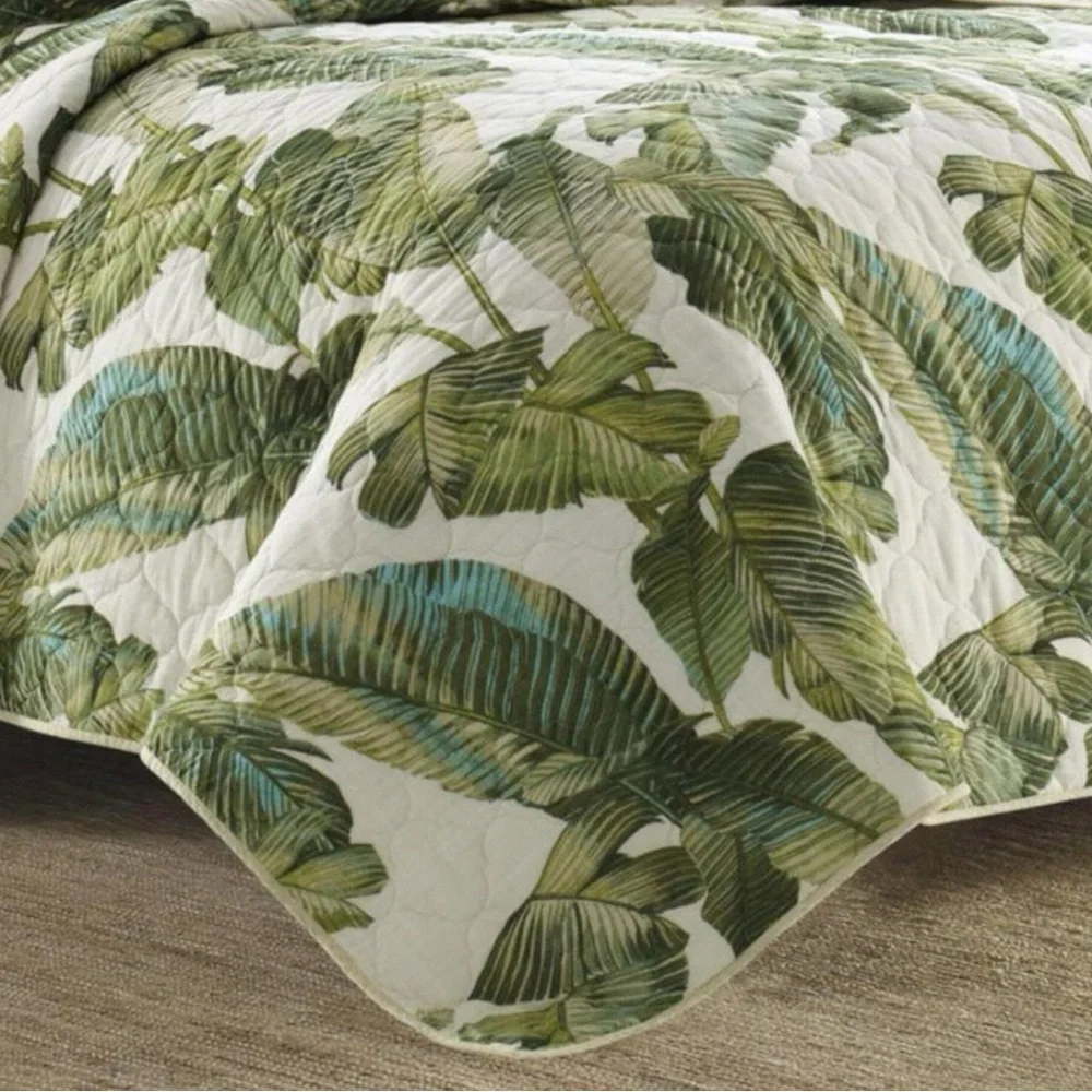 Tommy Bahama Tropical Palm Leaf Quilt Set in Green and White